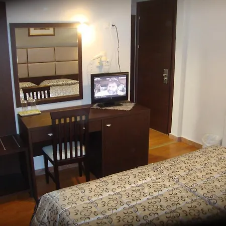 Emporiko Otel