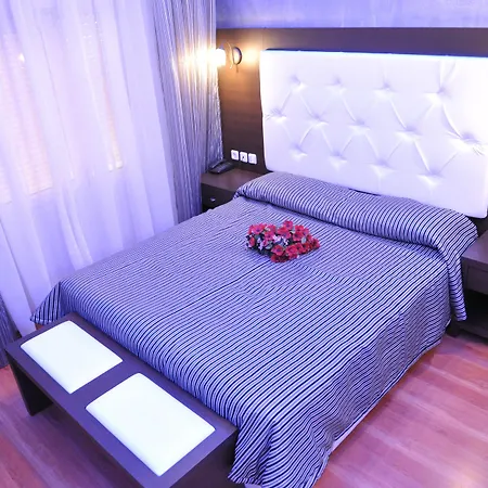 Otel Emporiko Dırama