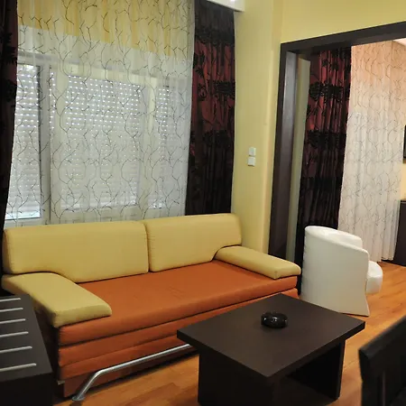 Otel Emporiko Dırama