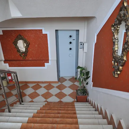 Otel Emporiko 2*